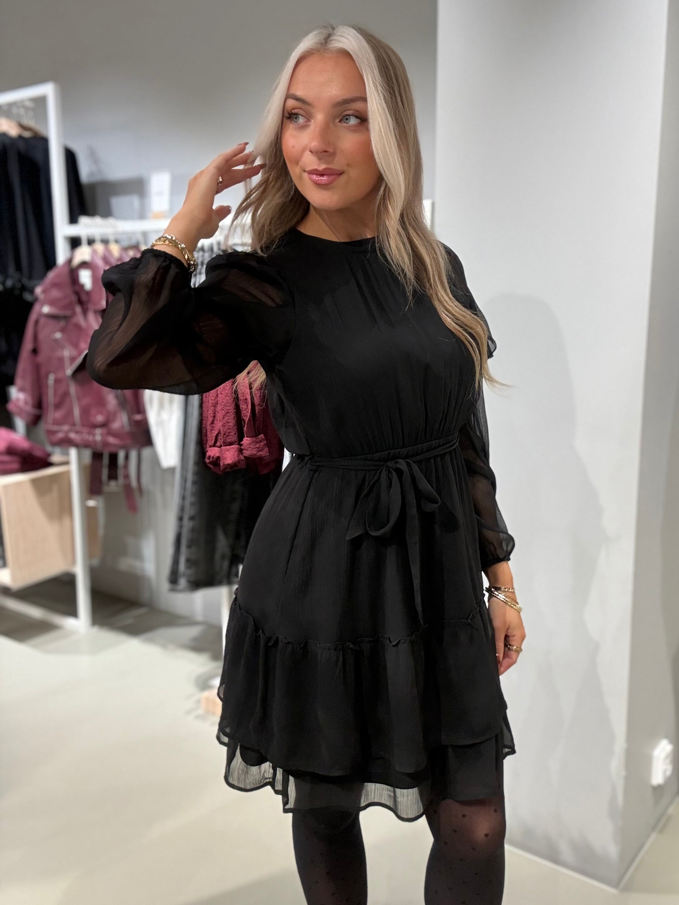 VIELLY Short Dress - Black Beauty
